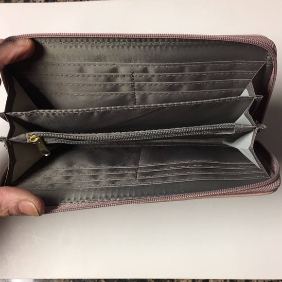 Nicole Miller wallet mauve - Picture 7 of 11